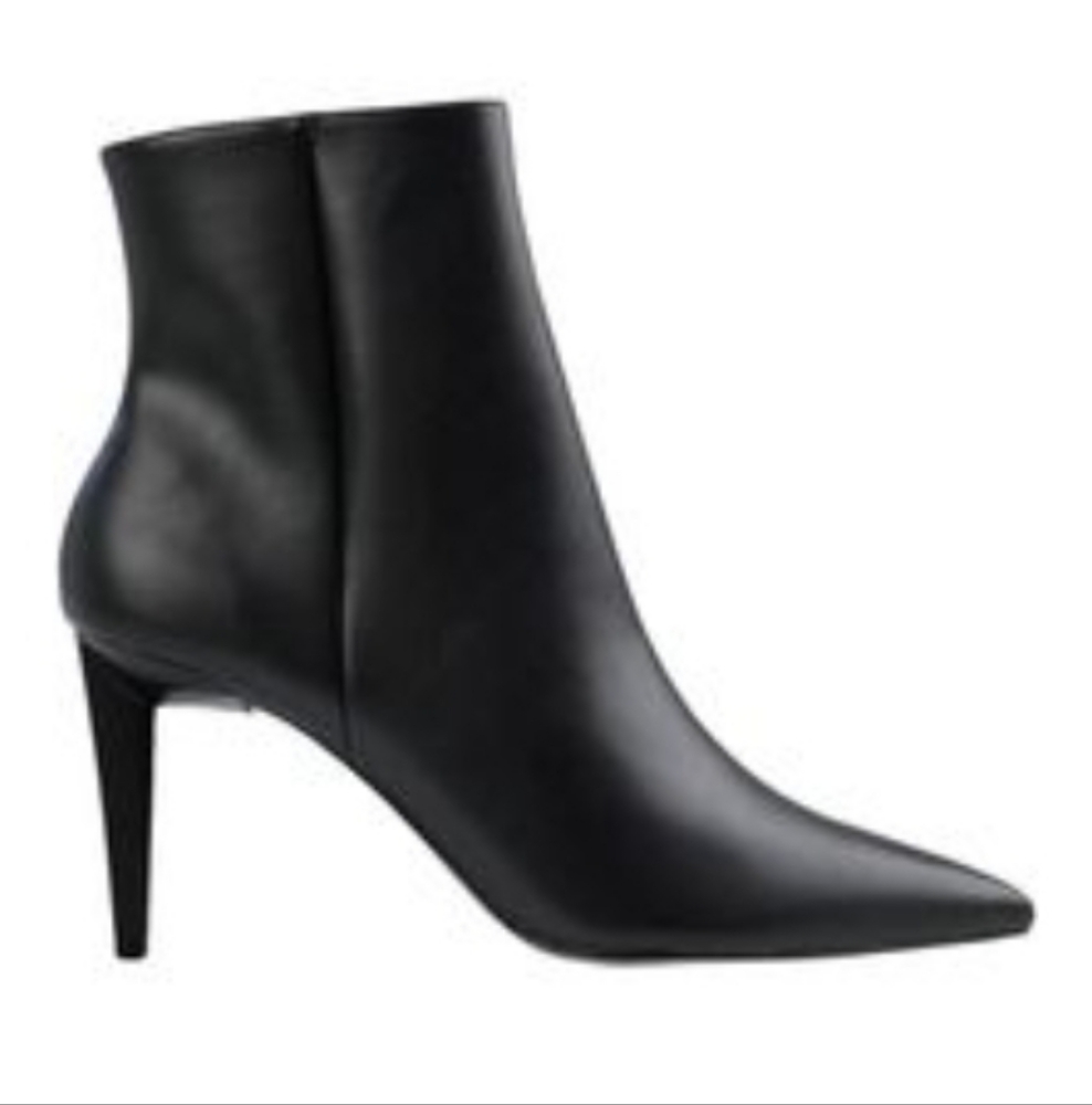 Kendall & Kylie leather boot